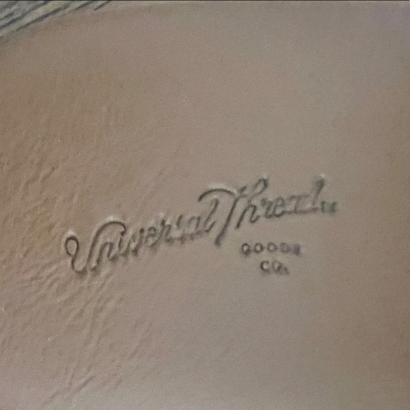 Universal Thread Cream Mules - Picture 2 of 4